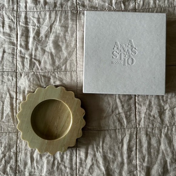 Anastasio Home Mini Sun Catchall in Matcha - Picture 3 of 4